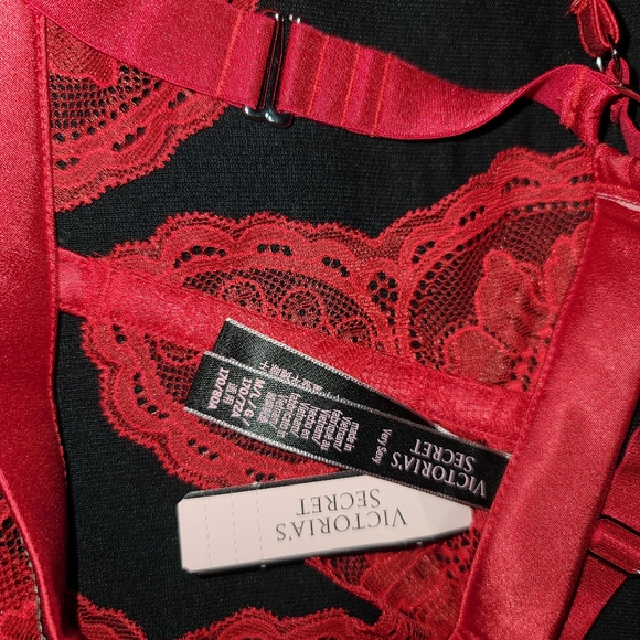 Victoria Secret - Picture 11 of 15